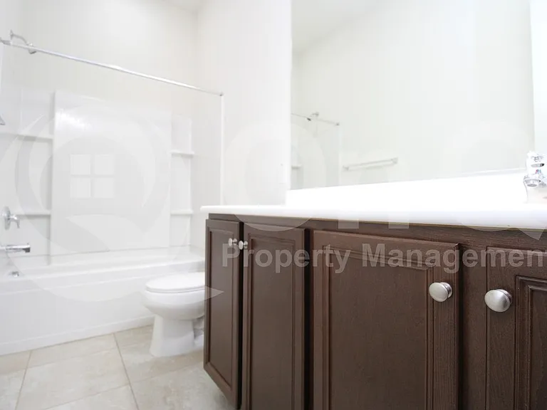1863 E Canyon Way — Photo 21