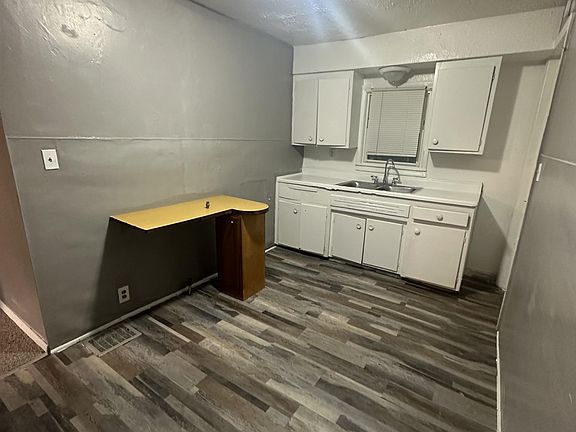 2nd image of 668 E 106th St #1