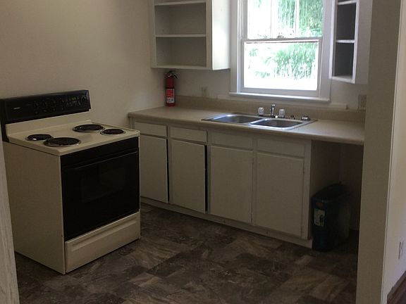 4th image of 7901 Ira Dr