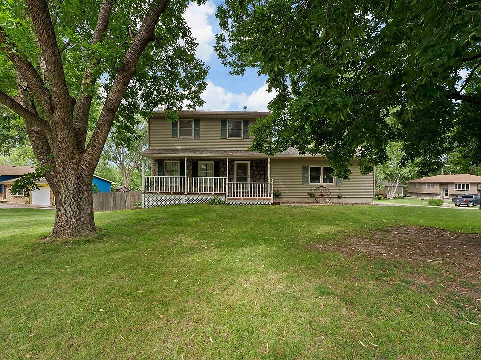 1st image of 112 Park Lane Cir