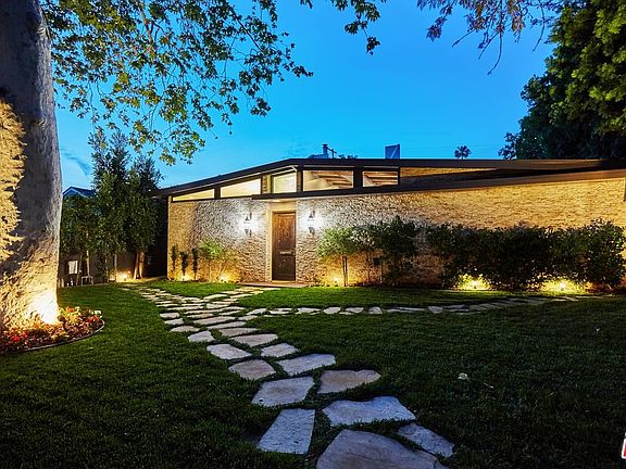 2nd image of 14631 Bestor Blvd
