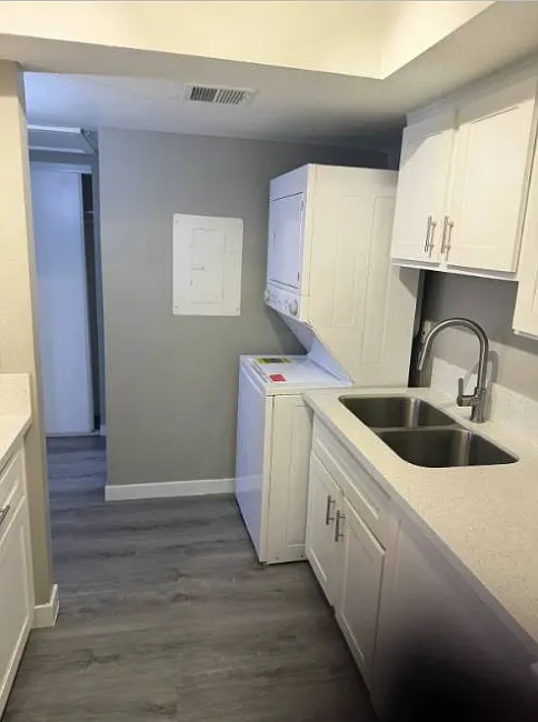 1 bed, 586 sqft, $1,025 — Photo 2
