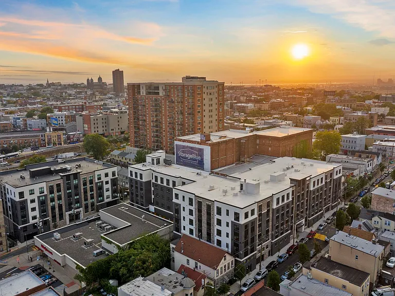 660 Grand St #310 — Photo 50
