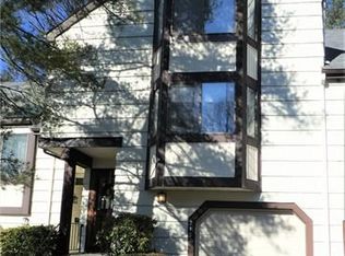 249 Treetop Cir, Nanuet, NY 10954