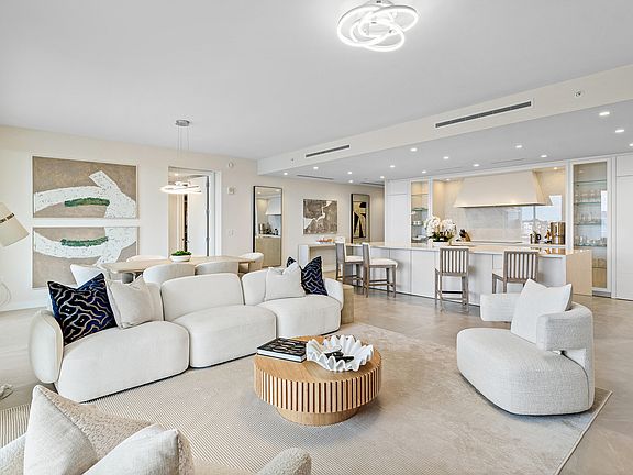 4th image of 220 SE Mizner Blvd #810
