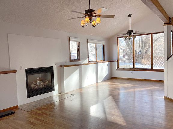 Gas fireplace controlled with a clicker.