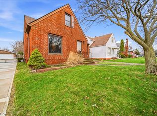 6406 Pelham Dr, Parma, OH 44129