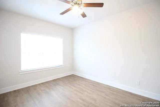 250 Topaz — Photo 11