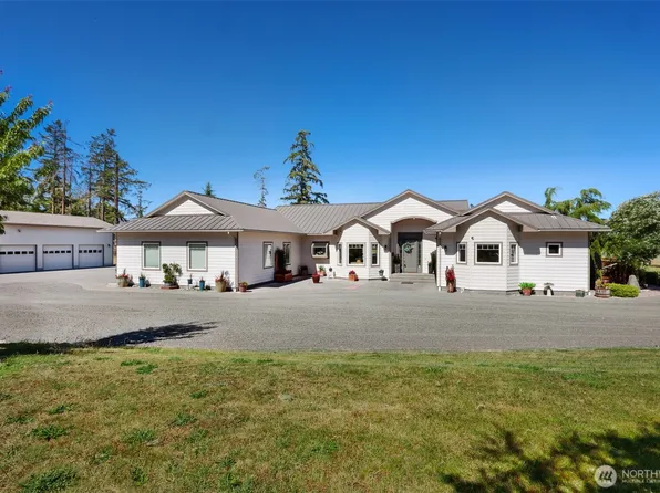 203 Delta Way, Sequim, WA 98382