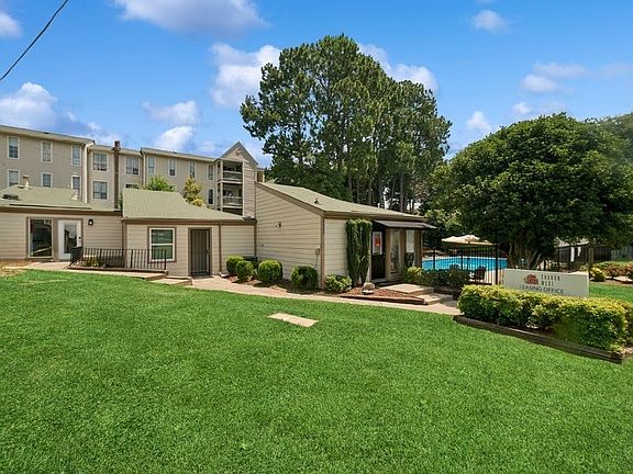 3rd image of 1357 Sharon Rd W #1347-8