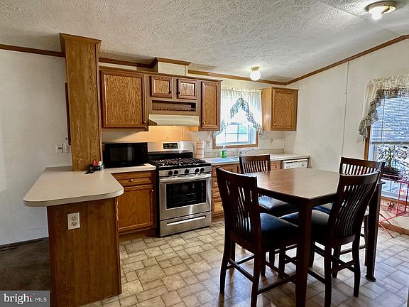 4th image of 59 Cedarwood Ln