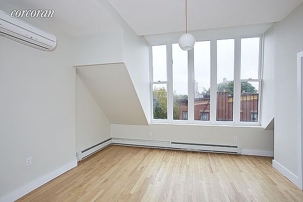 1st image of 109 Gates Ave APT 4