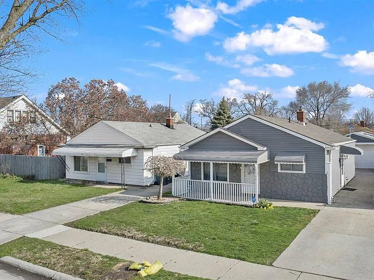 2552 Emogene St — Photo 3
