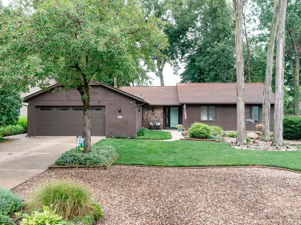 10826 Gate Post Rd, Strongsville, OH 44149