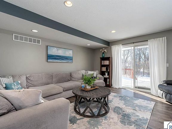 4th image of 2711 Hoffman Rd