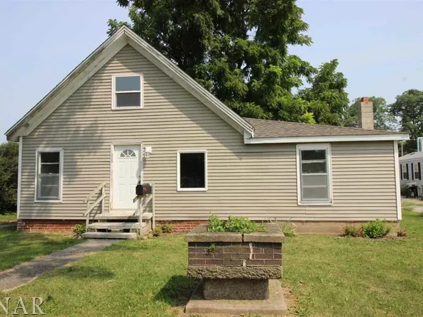 409 W Warren St, Le Roy, IL 61752