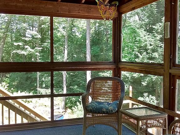 Private screened in porch