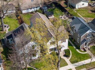 214 W 10th St, Traverse City, MI 49684