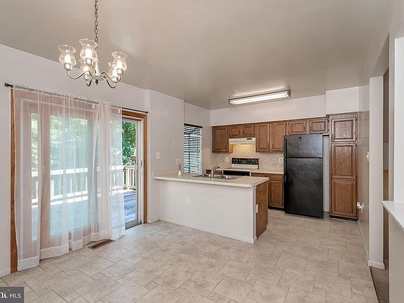 4th image of 15793 Widewater Dr