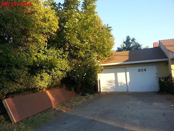4th image of 2114 W La Jolla Dr