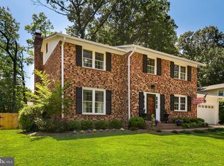 10412 Headly Ct, Fairfax, VA 22032