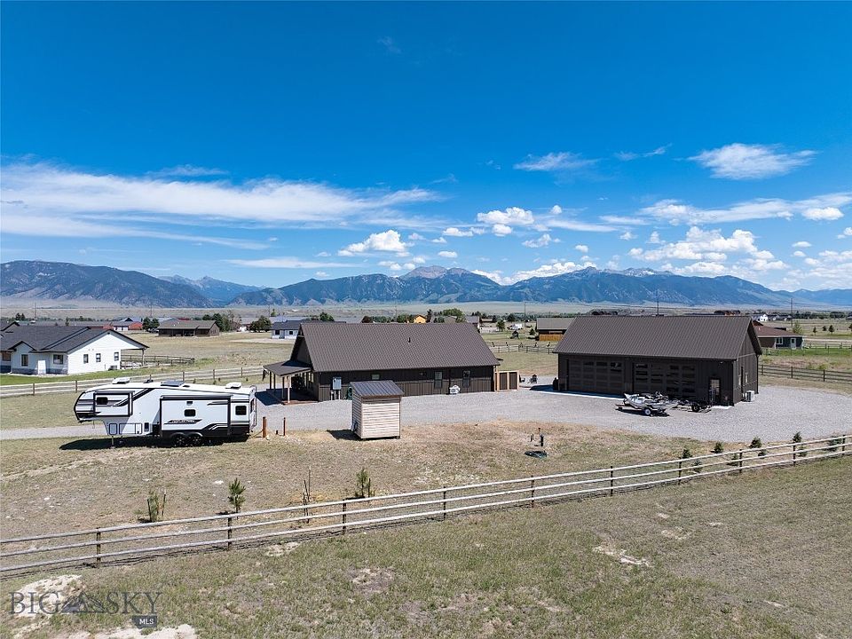1st image of 74 Sky View Dr