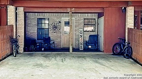 2nd image of 301 S Archer St, B-2