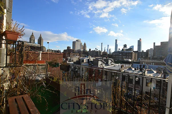 Rented by City Stop Realty | media 8