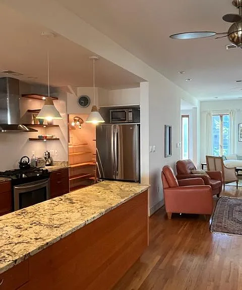 1649 Fuller St NW — Photo 4