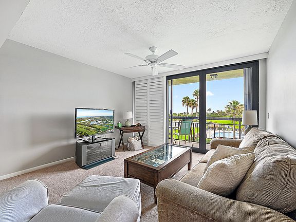 5th image of 301 S Seas Dr APT 305