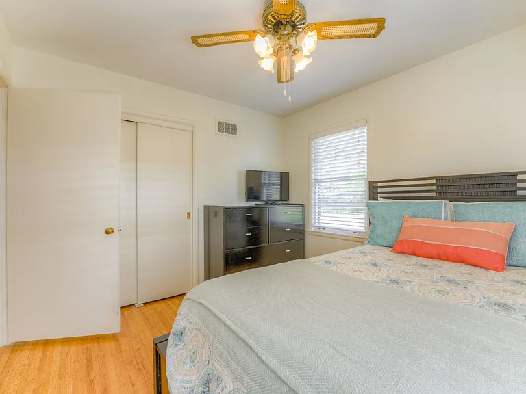 1636 Whitewater Rd — Photo 26