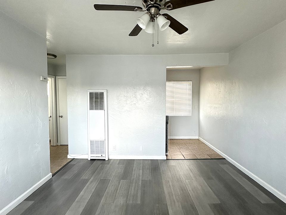 Living Room- Ceiling Fan