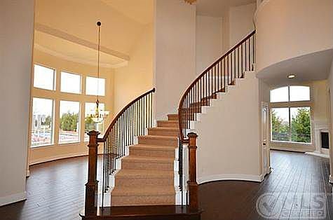 4th image of 2388 Dumas Dr