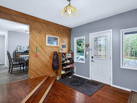 4th image of 11760 272nd St