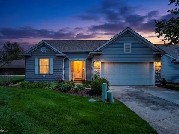 134 Stonehedge Dr, Elyria, OH 44035