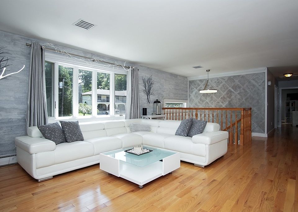 m*u様 【お値下げ不可】house on the hill Parent S/ 4958 S 3900 W Roy UT 84067 | $407,500 | UtahRealEstate.com