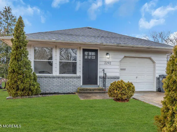 2292 Mt Hope Lane, Toms River, NJ 08753