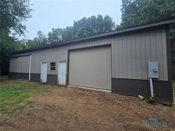 9900 County Road 4, Delta, OH 43515