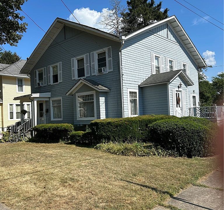 1st image of 831 W Gray St