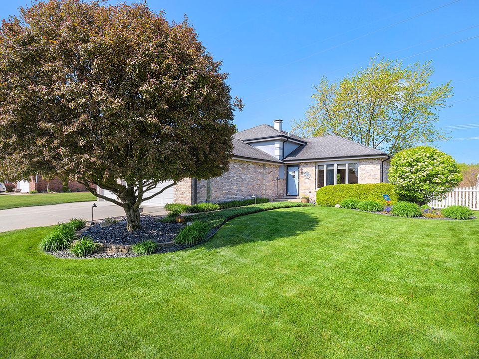 1st image of 16406 Hillcrest Dr