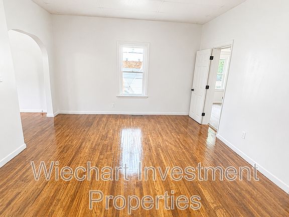 3rd image of 614 N Metcalf St