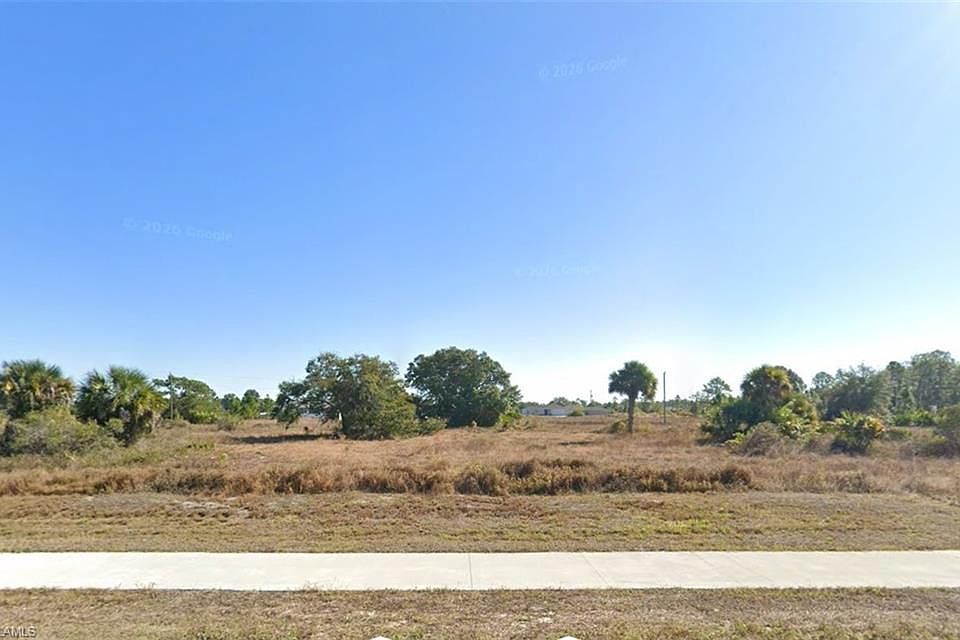 1st image of 1029 Bell BLVD S