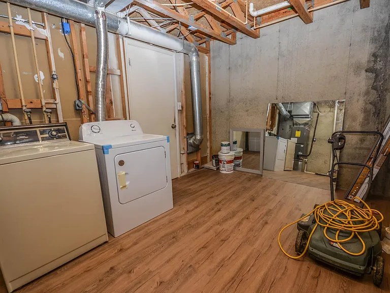 8711 Ravenglass Way — Photo 30
