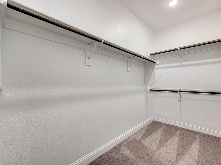 6148 Blythe Dr — Photo 21