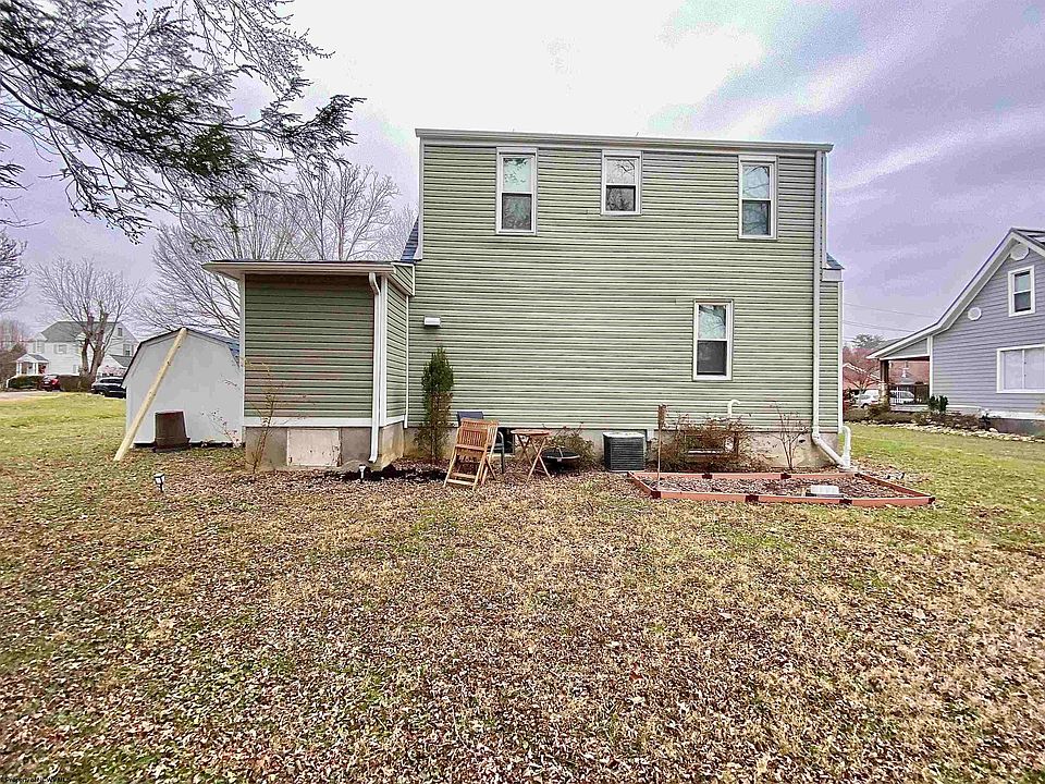 2nd image of 1257 Oxford Pl