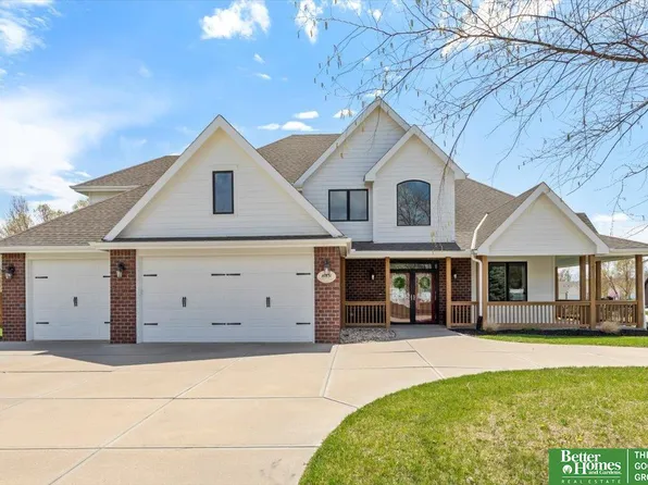 16831 Chandler St, Omaha, NE 68136