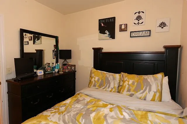 1738 W Altgeld St #F2 — Photo 15