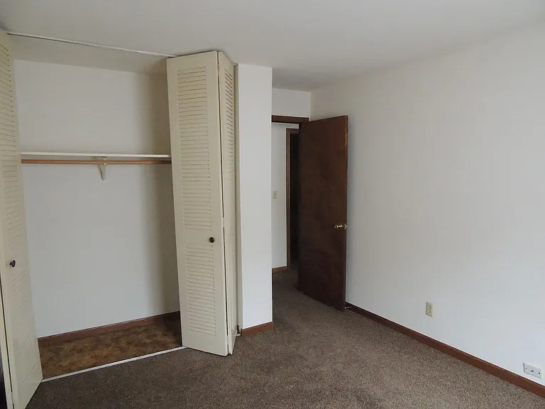 1311-1315 Fleetfoot Dr — Photo 16