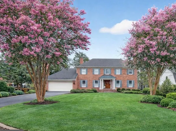 1205 Suffield Dr, Mc Lean, VA 22101