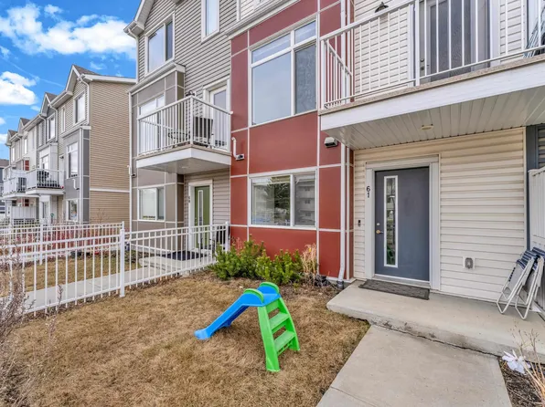 215 Saddleback Rd NW #61, Edmonton, AB T6J 5T6